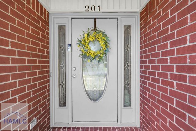 201 Slayton Circle, Hinesville, GA 31313