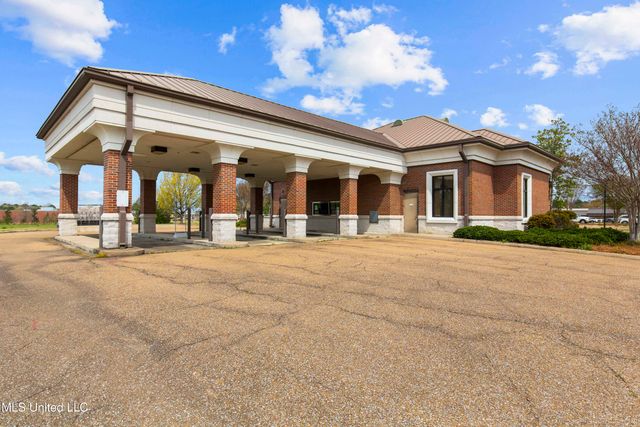 1934 Spillway Road, Brandon, MS 39047