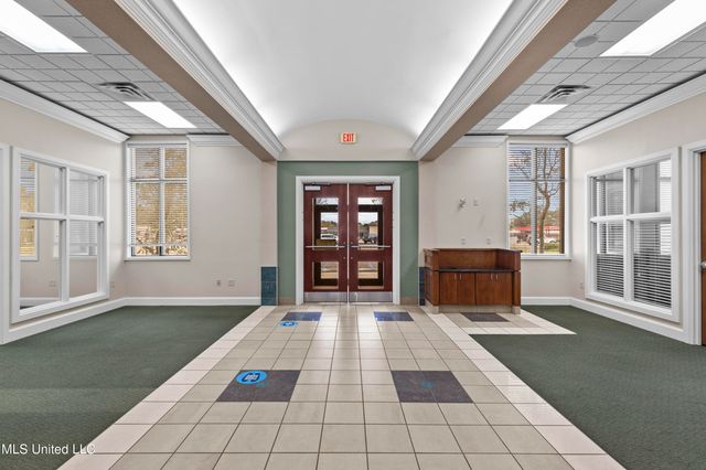 1934 Spillway Road, Brandon, MS 39047