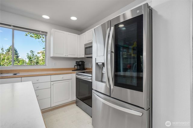 3808 47th Avenue NE, Tacoma, WA 98422