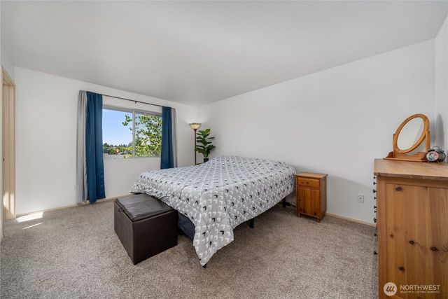 3808 47th Avenue NE, Tacoma, WA 98422