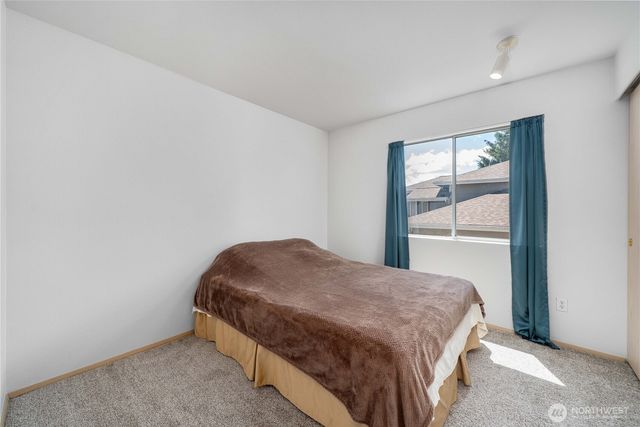 3808 47th Avenue NE, Tacoma, WA 98422
