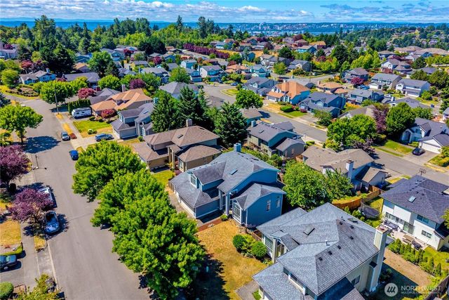 3808 47th Avenue NE, Tacoma, WA 98422