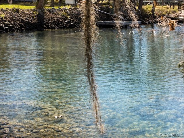 10748 W Pine Bark Lane, Crystal River, FL 34429