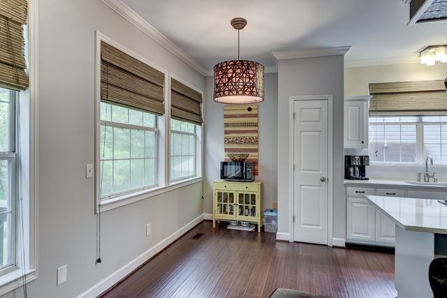 5893 Woodlands Ave, Nashville, TN 37211