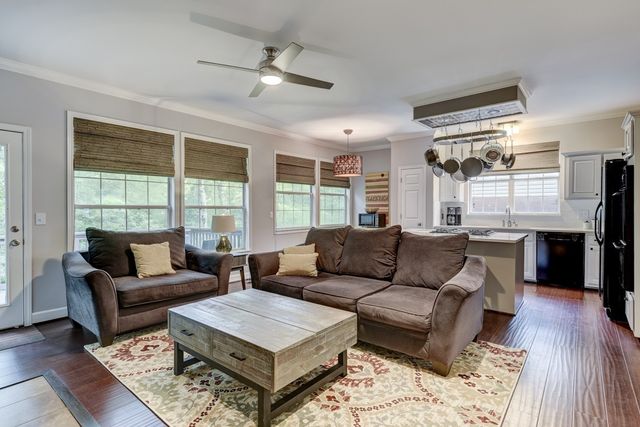 5893 Woodlands Ave, Nashville, TN 37211