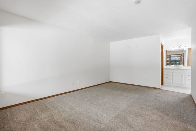 6314 S Ray Ct, Spokane, WA 99223