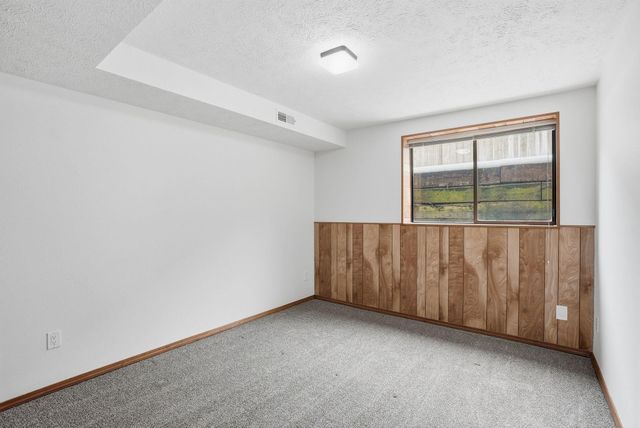 6314 S Ray Ct, Spokane, WA 99223