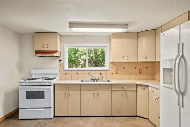 226 Moore Lane, Billings, MT 59101