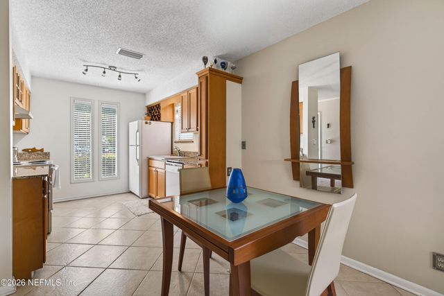 186 PINE Street, Atlantic Beach, FL 32233