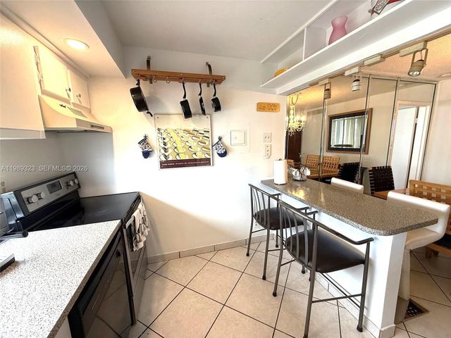 17011 N Bay Rd 1007, Sunny Isles Beach, FL 33160