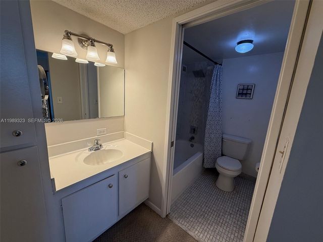 17011 N Bay Rd 1007, Sunny Isles Beach, FL 33160