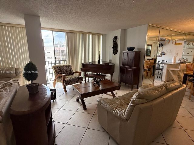 17011 N Bay Rd 1007, Sunny Isles Beach, FL 33160