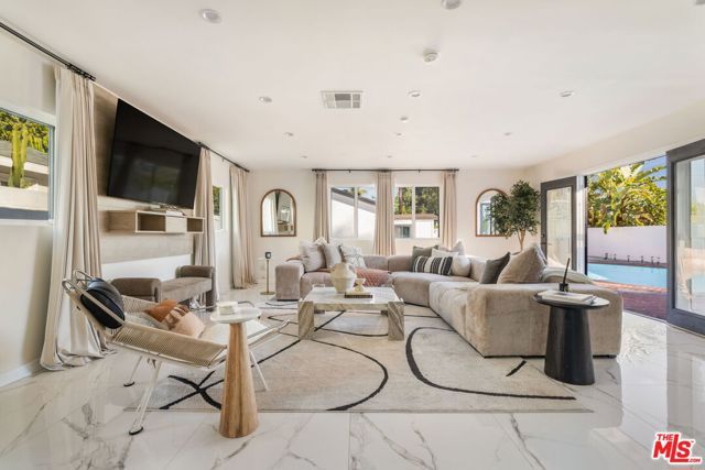 5226 Woodman Avenue, Sherman Oaks, CA 91401