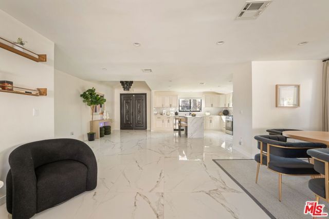 5226 Woodman Avenue, Sherman Oaks, CA 91401