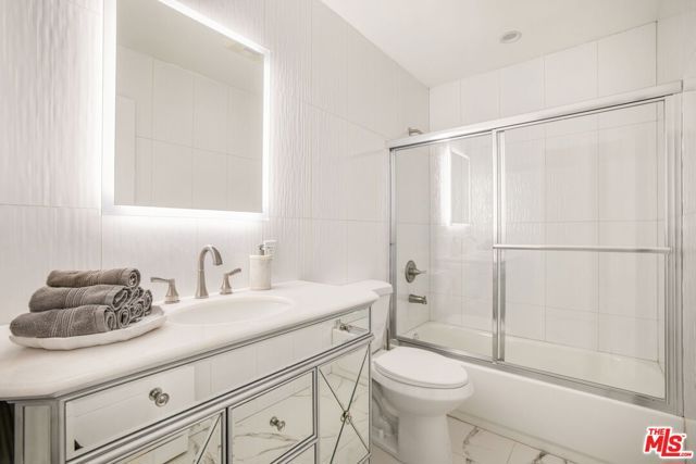 5226 Woodman Avenue, Sherman Oaks, CA 91401