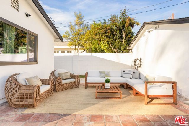 5226 Woodman Avenue, Sherman Oaks, CA 91401