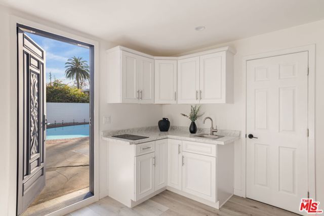 5226 Woodman Avenue, Sherman Oaks, CA 91401