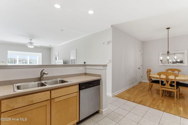 1521 Cadfel Court Unit 302, Wilmington, NC 28412