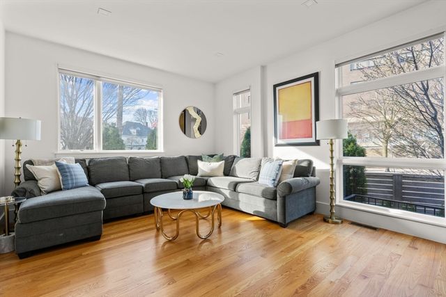 1498 Cambridge St 2, Cambridge, MA 02139