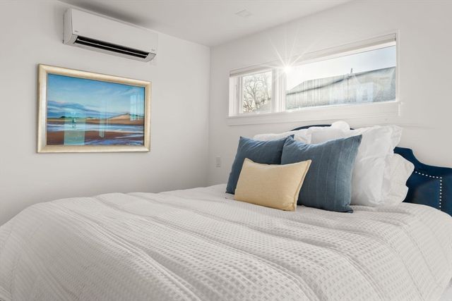 1498 Cambridge St 2, Cambridge, MA 02139