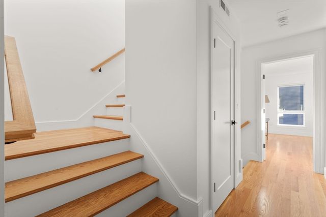 1498 Cambridge St 2, Cambridge, MA 02139