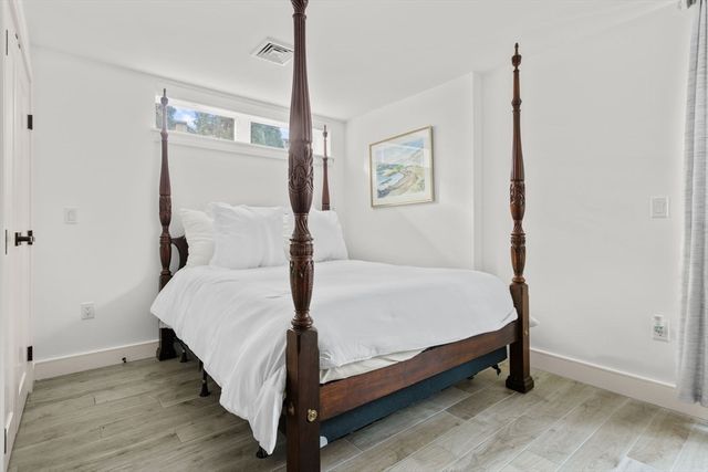 1498 Cambridge St 2, Cambridge, MA 02139