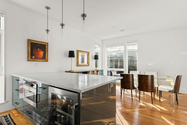 1498 Cambridge St 2, Cambridge, MA 02139