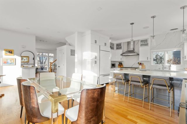 1498 Cambridge St 2, Cambridge, MA 02139