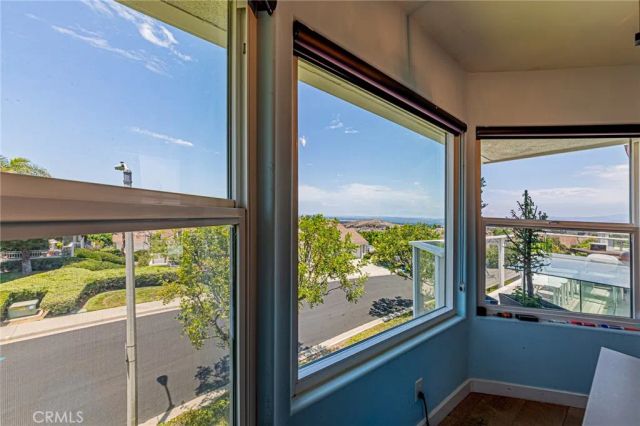 6 Sirius 61, Irvine, CA 92603