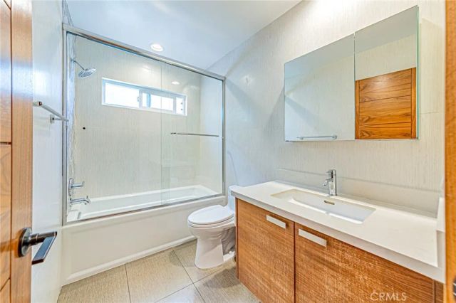 6 Sirius 61, Irvine, CA 92603