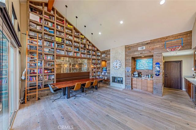 6 Sirius 61, Irvine, CA 92603