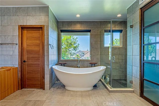 6 Sirius 61, Irvine, CA 92603