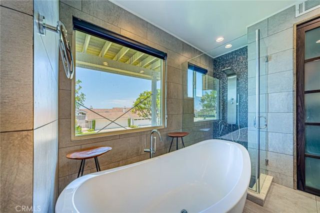 6 Sirius 61, Irvine, CA 92603