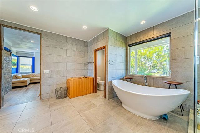 6 Sirius 61, Irvine, CA 92603