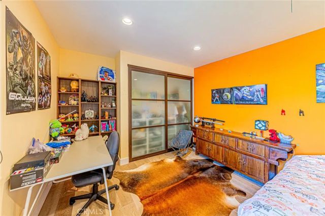 6 Sirius 61, Irvine, CA 92603