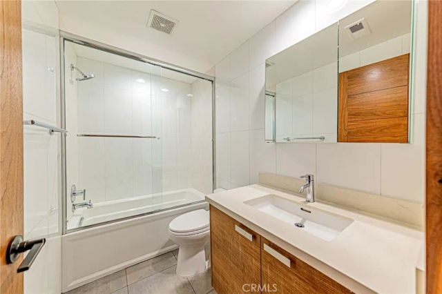 6 Sirius 61, Irvine, CA 92603