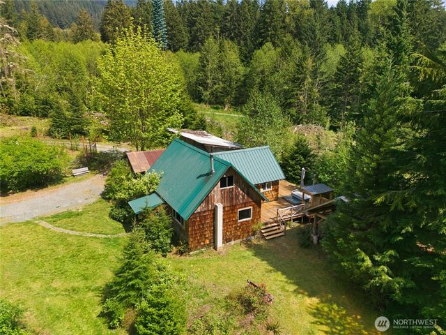 33822 State Route 706 E, Ashford, WA 98304