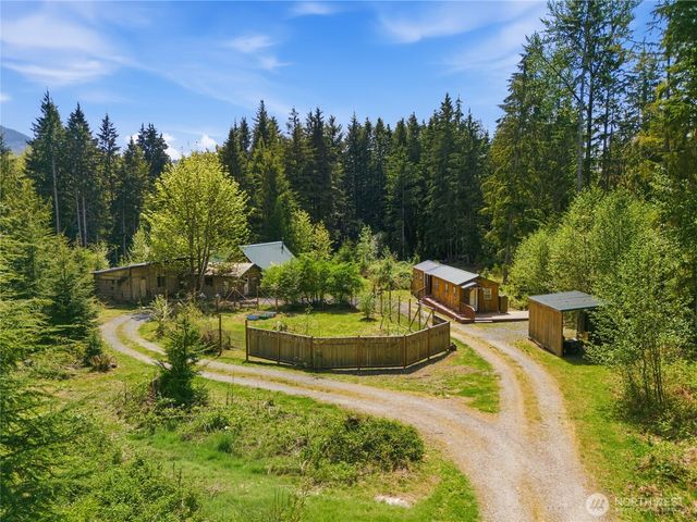 33822 State Route 706 E, Ashford, WA 98304