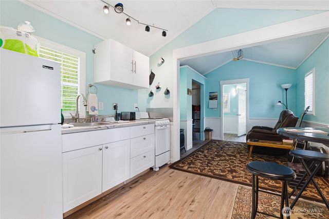 33822 State Route 706 E, Ashford, WA 98304