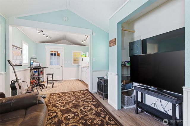 33822 State Route 706 E, Ashford, WA 98304