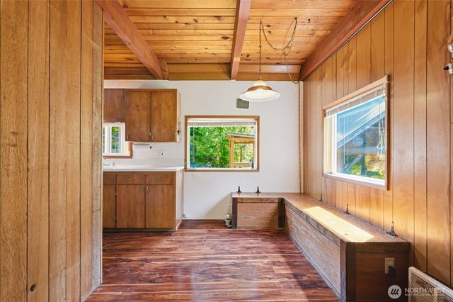 33822 State Route 706 E, Ashford, WA 98304