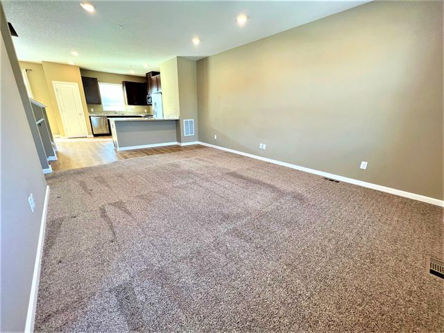 8790 Granite Circle, Woodbury, MN 55129
