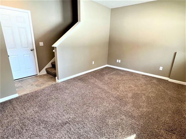 8790 Granite Circle, Woodbury, MN 55129