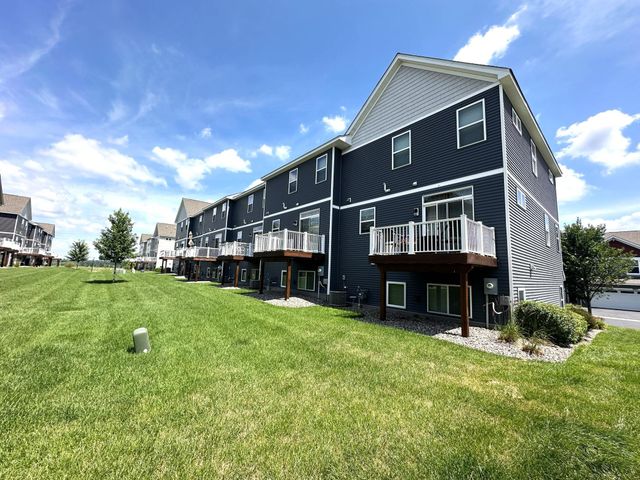 8790 Granite Circle, Woodbury, MN 55129