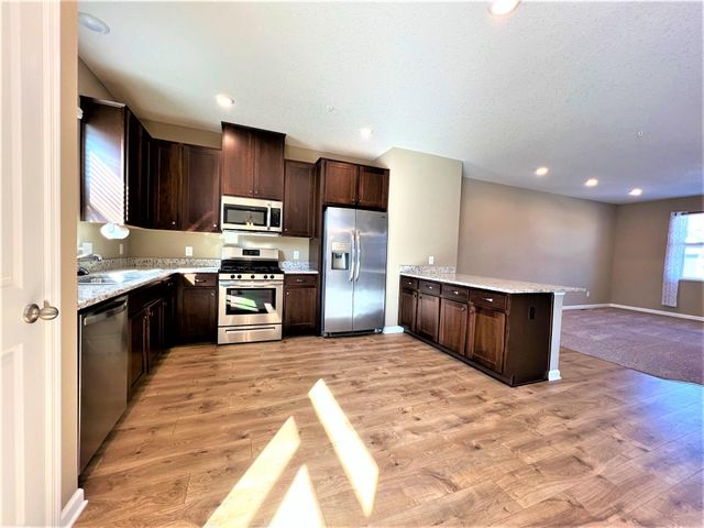 8790 Granite Circle, Woodbury, MN 55129