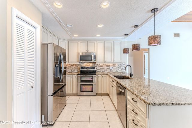 7105 Myrtlewood Lane, Spring Hill, FL 34606