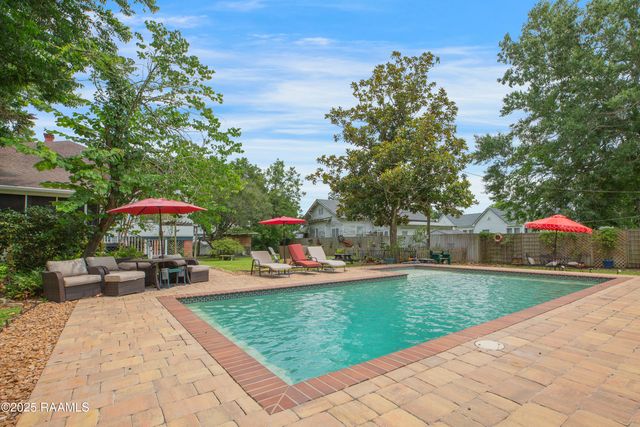 122 Lee Street, New Iberia, LA 70560