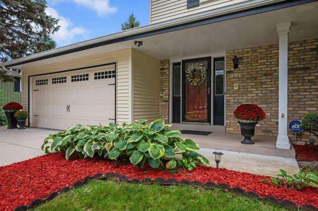 10105 W Terra AVENUE, Milwaukee, WI 53224