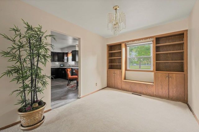 10105 W Terra AVENUE, Milwaukee, WI 53224